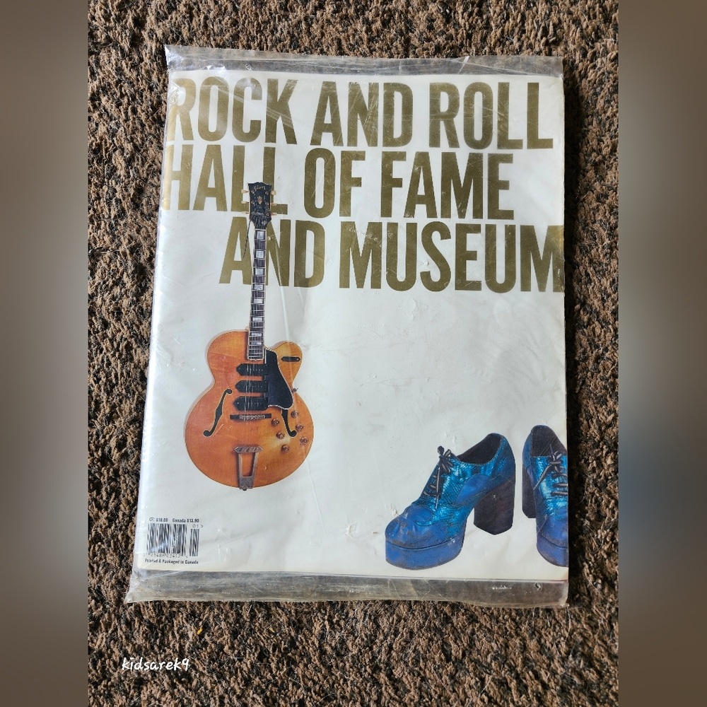 ROCK AND ROLL HALL OF FAME AND MUSEUM GRAND OPENING BOOK - 1995 🎸